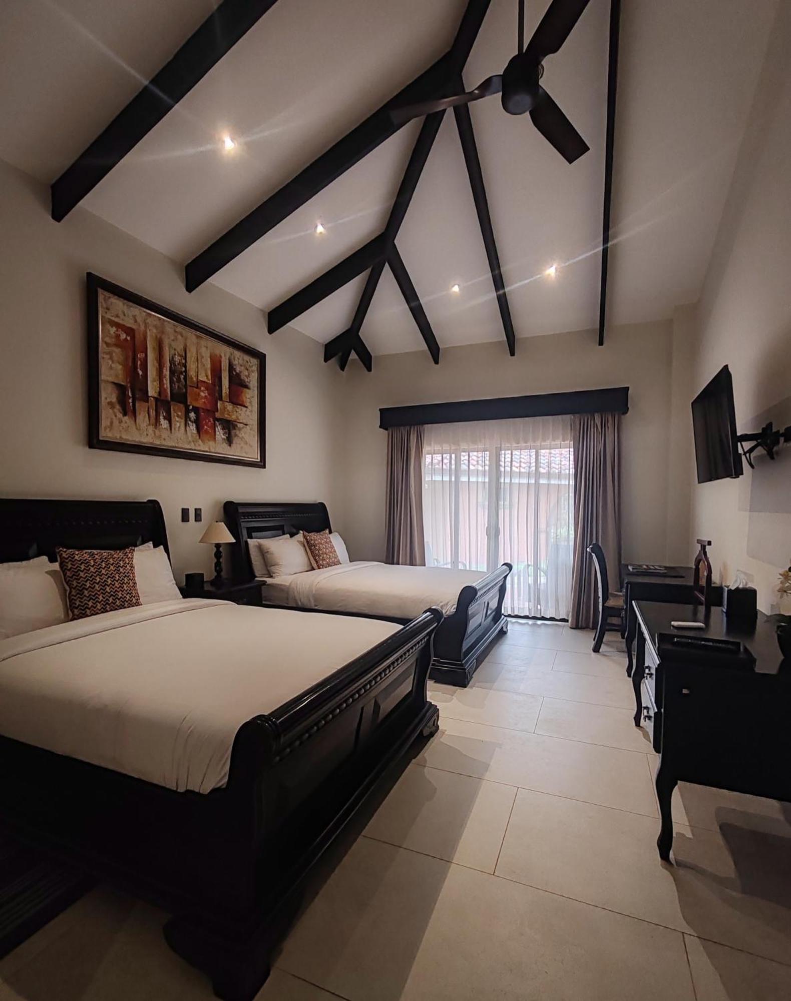Marenaz Oceanfront Resort Esterillos Este Ngoại thất bức ảnh